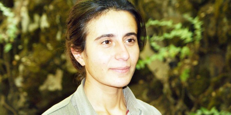 ‘Têkiliya gelê Kurd a bi Rêber Apo re têkiliyeke hezkirin û manewî ye’