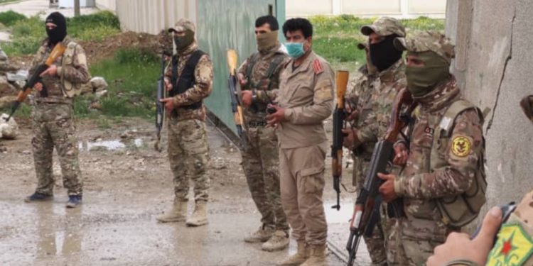 Beşek çeteyên DAÎŞ’ê yên ji girtîgehê reviyan hatin girtin