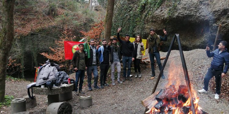 Ciwanên Kurd, li St.Gallenê bi govendan Newroz pêşwazî kirin
