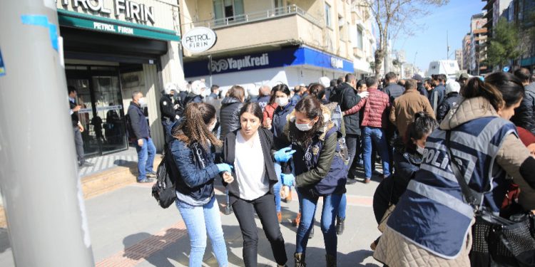 Li Êlihê desteserkirina Şaredariyan hate protestokirin