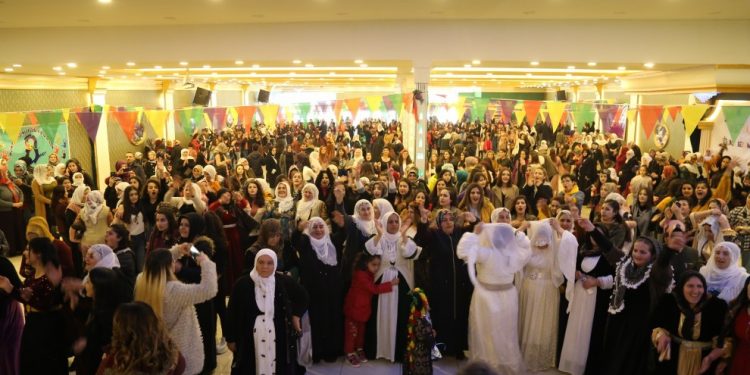 Li Wanê coşa 8’ê Adarê dest pê kir