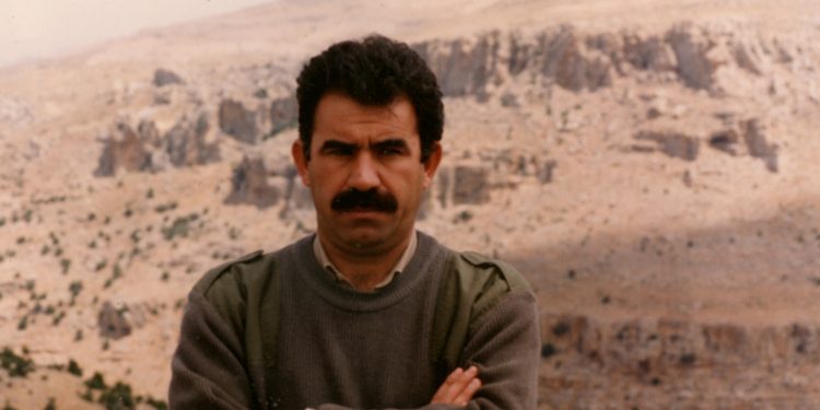 Parêzerên Rêberê Gelan Abdullah Ocalan careke din serî li rayedaran dan