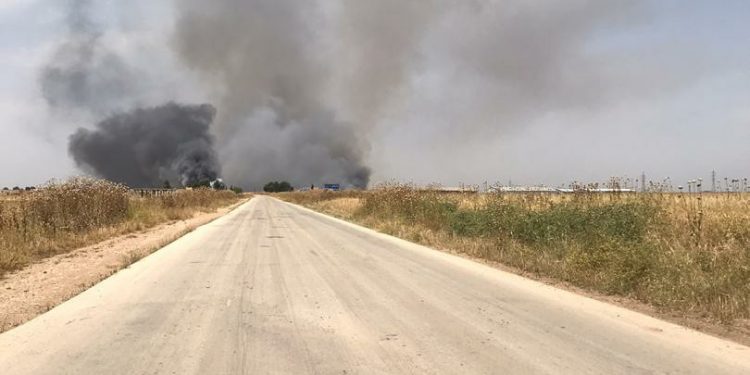 Ji ber topbarana çeteyan, şewat bi zeviyên gundê Um El-Kêf ket