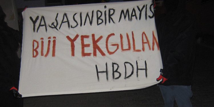 Milîsên HBDH’ê li Stenbolê 1’ê Gulanê pîroz kirin