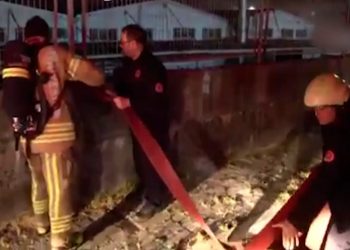 LEZGÎN – Însyatîfa Zarokên Agir fabrîqeya kîmyewî şewitand