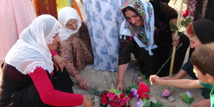 Gelê Wargeha Penaberan a Mexmûrê komkojiya Hewlêrê şermezarkirin