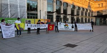 Li Toûloûseyê Ciwanan desteserkirina şaredariyan şermezarkirin