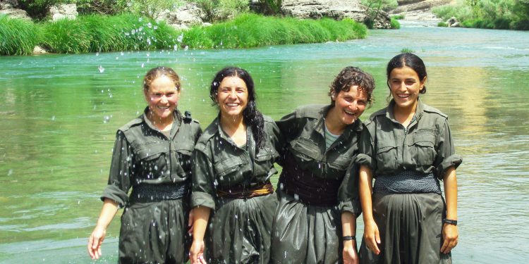 Ji Pênûsa Gerîlla: Rastiya Jiyana Me