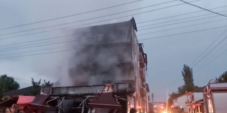 Insîyatîfa Zarokên Agir li Bandirma û Sakarya çalakî kir