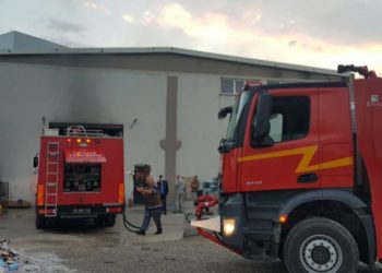 LEZGÎN – Înisîyatîfa Zarokên Agir 6 wesayît û fabrîkeyek şewitand