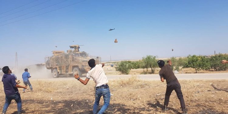 Ciwan û Gelê Kobanê dewriyeya hevbeş a Rûs û Tirkan kevir kir