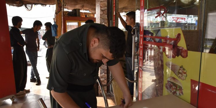 Ciwanan ruxmê astengiyên asayîşa Dûkanê bi sedan îmzeyan dijî dagirkeriyê komkirin