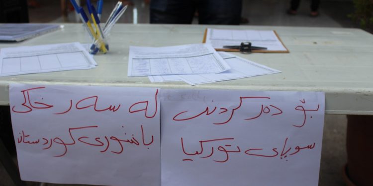 Li Kerkûkê ciwanan dijî dagirkeriya tirk bi sedan îmzeyan komkirin