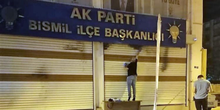 Dewleta Tirk a dagirker li Bismilê zarok girt!