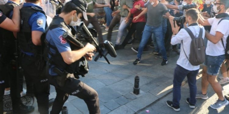 Dema binçavkirina 48 kesan hat dirêjkirin