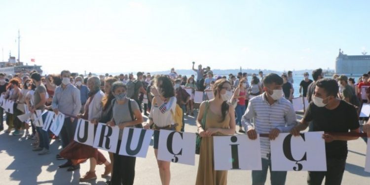 Ciwanan ji bo 33 rêwiyê xeyalan ‘Zincîra edaletê’ ava kirin