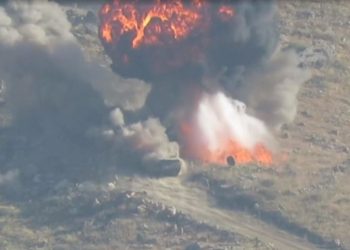 LEZGÎN – Gerîllayan li Şemzînanê li wesayîteke zirxî dan