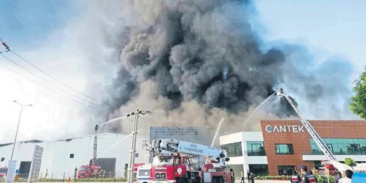 LEZGÎN – Înîsîyatîfa Zarokên Agir li çar bajaran gelek cih şewitand