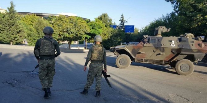 Dewleta Tirk a dagirker li pênc gundên Sêrtê derketina derve qedexe kir