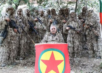 Ji Cenga Heftanînê bernameyek taybet bi Fermandarê Biryargeha Navendî ya Parastina Gel Murat Karayilan re