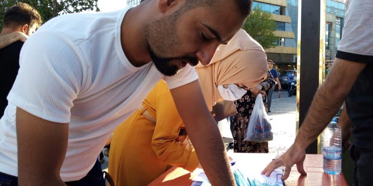 Ji bo derketina leşkerên Tirk ên dagirker ji Başûr kampanya îmzeyan didome