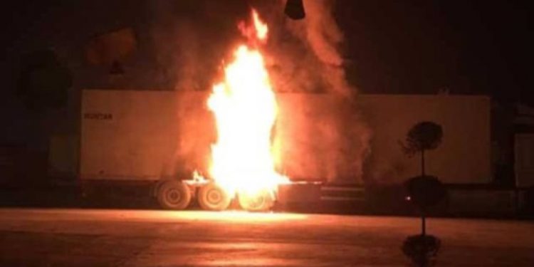 LEZGÎN – Yekîneya Tolhildanê li Êlih û Stenbolê du wesayit şewitandin