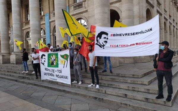 Ciwanên Kurd li Bordaûxê daxwaza azadiya Rêber Apo kirin