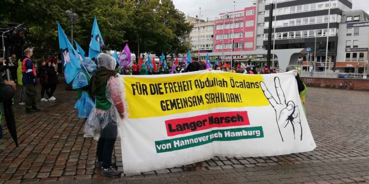 Meşa Dirêj bi dirûşma “Ji bo Rêber Apo Azadî, Bi Hev re Serhildan” dest pê kir