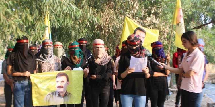 Komek Jinên Ciwan ên Ezîdî tevlî nava refên Gerîlayên Azadiyê bûn