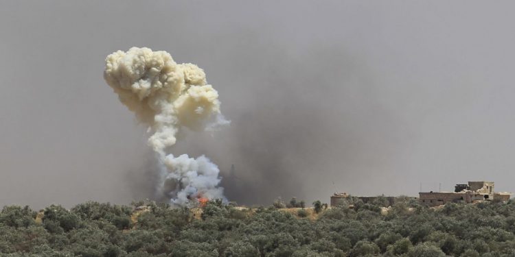 Artêşa Tirk a dagirker gundewarên Şêrawayê topbaran dike