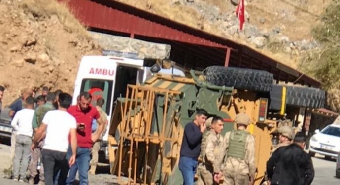 Li Şirnexê 4 jê giran 11 leşkerên dagirker birîndar bûn