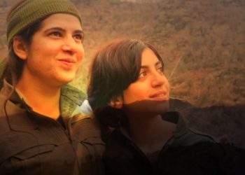 Çirûskek ji wan çirûskên ku mirov ji meyzekirina bedewbûna wan têr nabe!