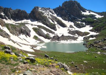 Ji Pênûsa Gerîla: Şewqa Çiyayan