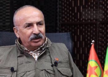 Endamê Konseya Rêveber a KCK’ê Mûstafa Karasû: Şengal bila xweser be, kî bi rê ve dibe bila bibe