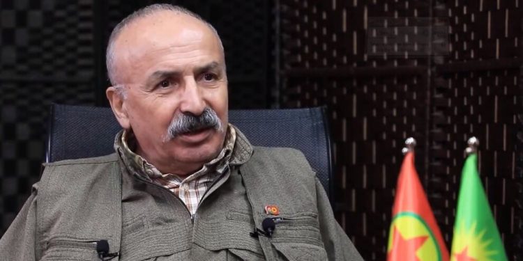 Endamê Konseya Rêveber a KCK’ê Mûstafa Karasû: Şengal bila xweser be, kî bi rê ve dibe bila bibe