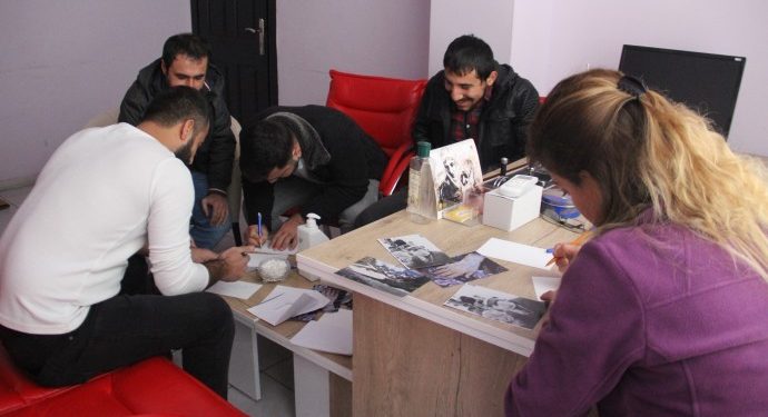 Endamên Meclîsa Ciwana piştgirî didin greva birçîbûnê