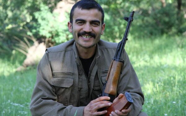 HPG nasnameya 2 şehîdan eşkere kir: ‘Em hevrê Arjîn û Zinar bi rêzdarî bi bîr tînin’