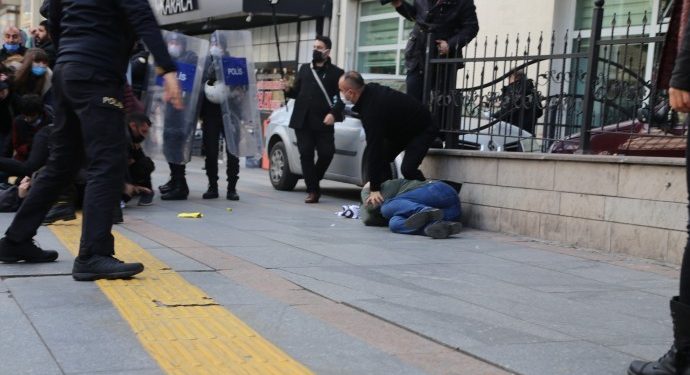 LEZGÎN – Polîsan êrişê çalakiya xwendekaran kir û gelek xwendekar binçav kirin