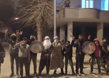 Polîsên dagirker cezayê pereyan ji bo pîrozkirina sersal kurdan birî