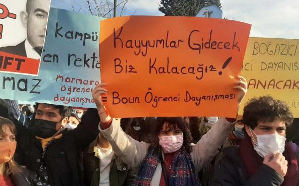 Xwendekarên Bogazîçiyê: ‘Em welatê ku bi qeyûman tê birêvebirin qebûl nakin’