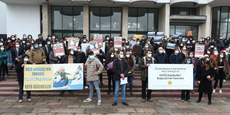ODTU li gel Bogazîçiyê ye