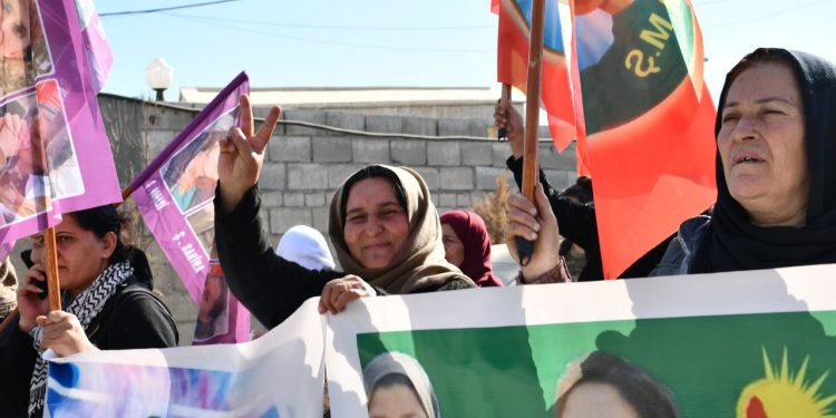 Sê jinên Kurd ên Şoreşger Sakîne Cansiz, Fîdan Dogan û Leyla Şaylamez her derê tên bibîranîn