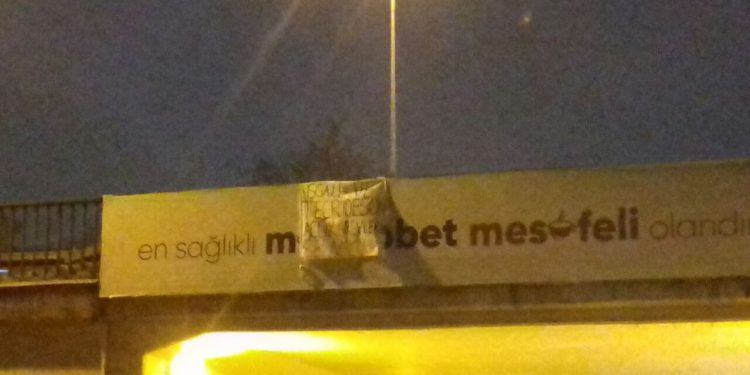 Ciwanên Stenbolê li dijî tecrîdê çalakiyan de ne