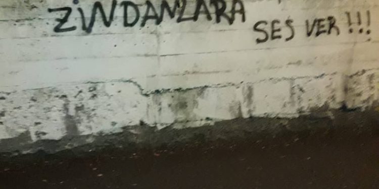 Ciwanên Stenbolê li dijî tecrîdê çalakiyan de ne