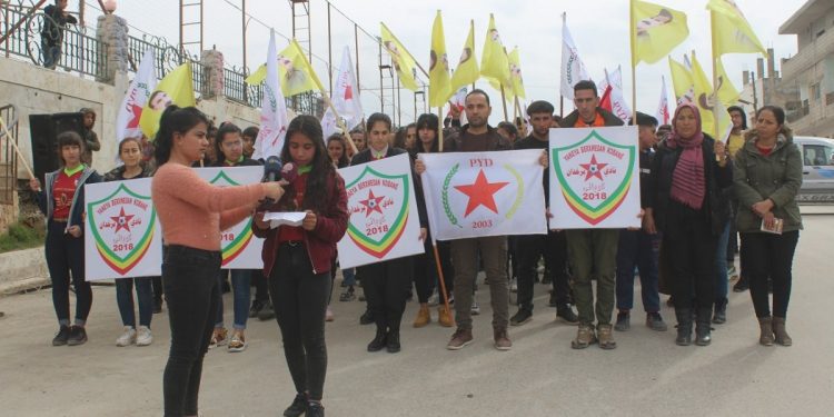 Ciwanên PYD’ê Kobanê li dijî Komployê daxuyanî da