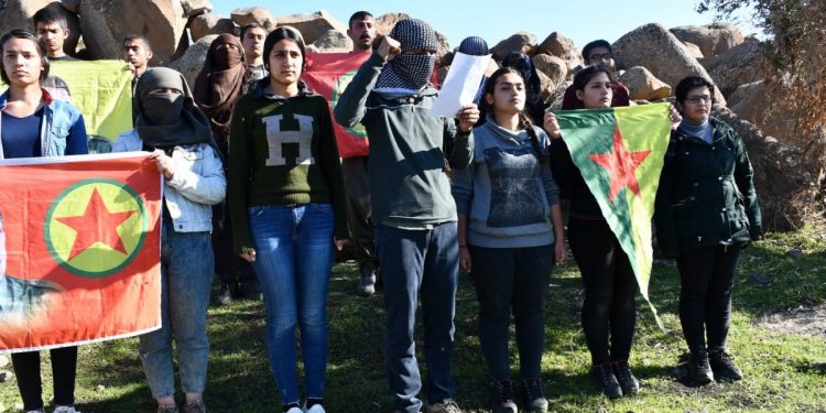 FLAŞ – Ciwanên Rojava: ‘Em tevlî serkeftina destana dirokî a Garê dibin’