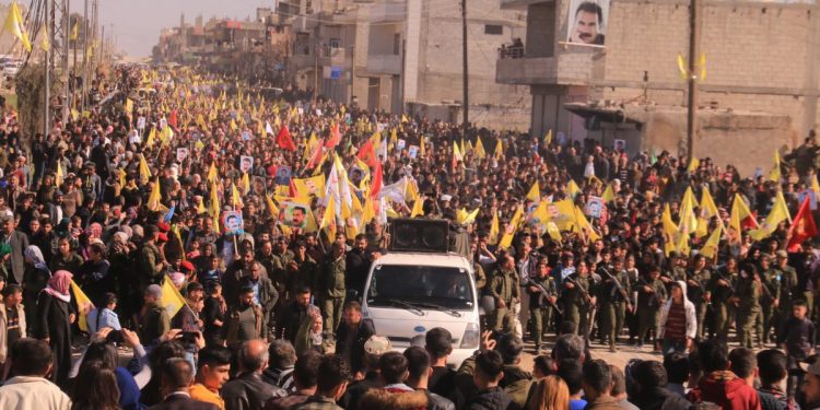 Ciwanên Herêma Firatê gihîştin Kobanê