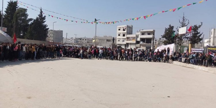 Ciwanên Kobanê li dijî komployê kon vedan