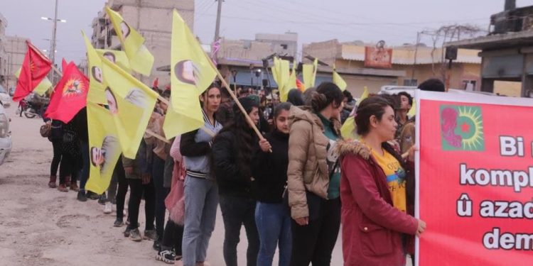 Tevgera Ciwanên Şoreşger li Şehba û Kobanê li dijî komployê meşiyan