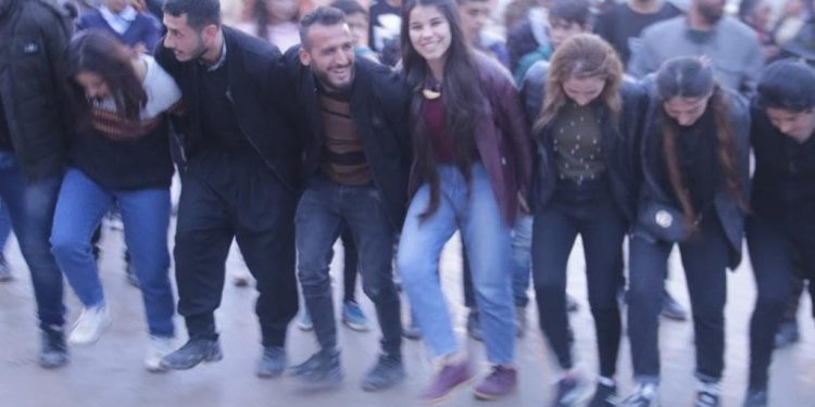 Tevgera Ciwanên Şoreşger li Şehba û Kobanê li dijî komployê meşiyan